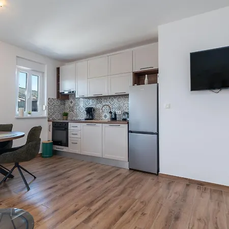 Apartment Argola *