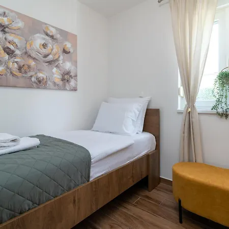Argola Apartment Trogir